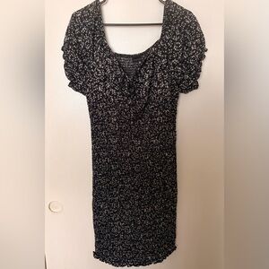 Zara Black Floral Short Sleeve Smocked Midi Dress